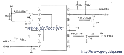 用RF2155的915MHz功率放大器应用电路 图所示为由RF2155构成的915MHz功率放大器应用电路。射频信号(RF)由7脚输入,经过前置放大器、末级功率放大器放大后由11脚输出。7脚与内部放大器是直接耦合,因此建议在7脚外加一个UHF隔直耦合电容。由于有4个增益可以设置,所以在输入端串联一个6.