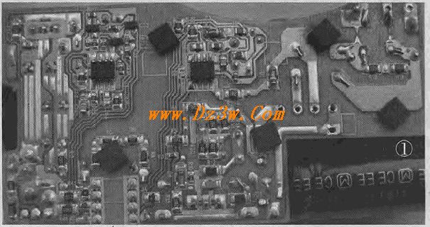 戴尔笔记本电脑电源适配电路图