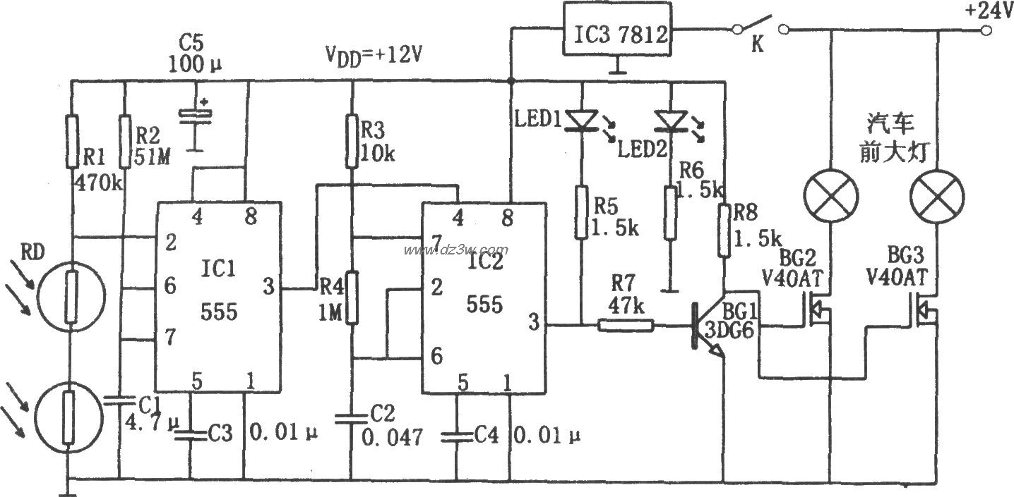 555构成的汽车前大灯自动电路图